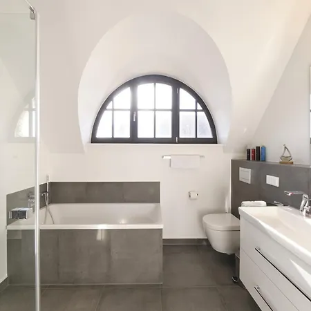 Prázdninový dům Reetland Am - Luxusplus Reetdachvilla Mit 4 Schlafzimmern Und Kamin G10 *