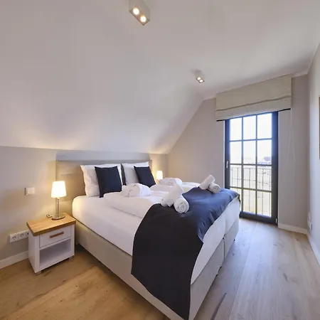 Reetland Am - Luxusplus Reetdachvilla Mit 4 Schlafzimmern Und Kamin G10 * Dranske